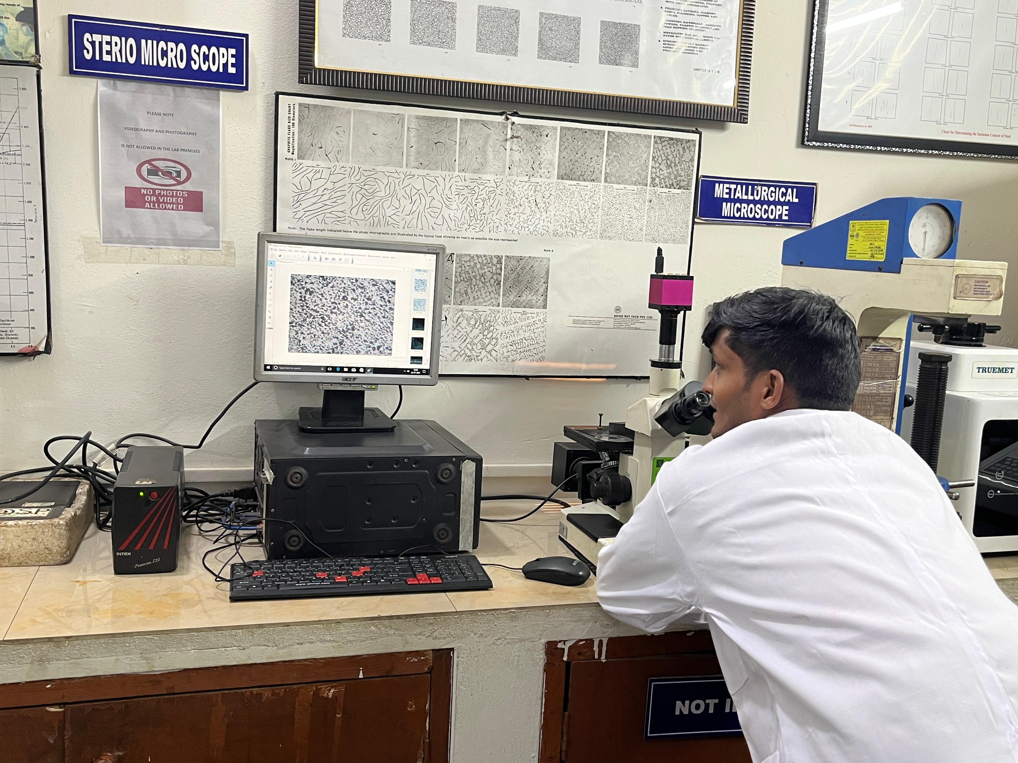 Metallurgical Microscope Testing